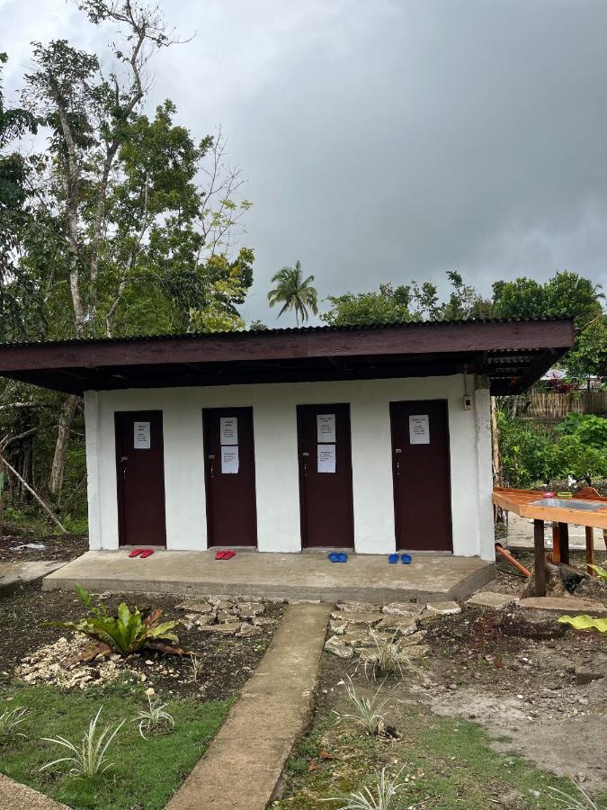 Roca'S Homestay Backpackers Chalet Batuan エクステリア 写真