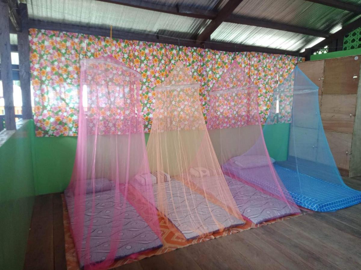 Roca'S Homestay Backpackers Chalet Batuan エクステリア 写真