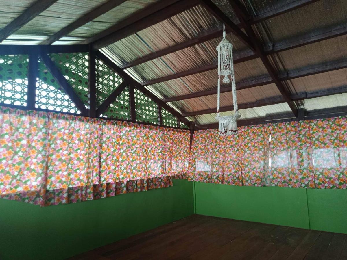 Roca'S Homestay Backpackers Chalet Batuan エクステリア 写真