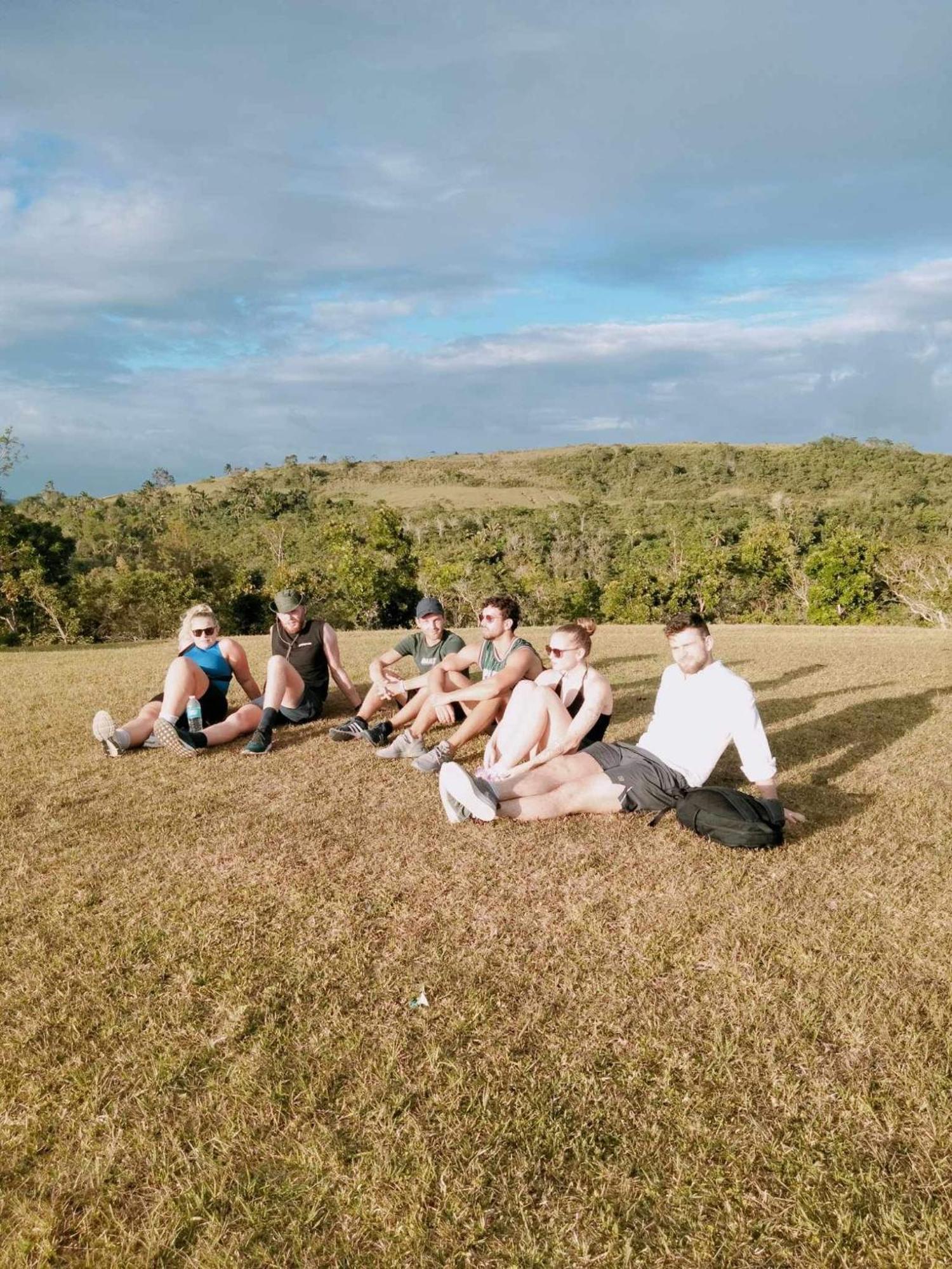 Roca'S Homestay Backpackers Chalet Batuan エクステリア 写真
